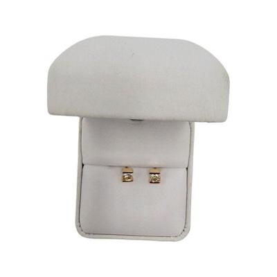Lot 175 14k Diamond Earrings
Weight 1.62 grams (with stones)
Estimated Melt Value: $80.70 as of (1/2/25) (including stones)

Buyer is...