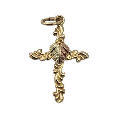 10k Black Hills Gold Cross CCO Hallmark L x W: L 2.5cm  W 1.5cm Weight: .51 grams  Estimated Melt Value: $18.03  as of (01/08/2025) Buyer...