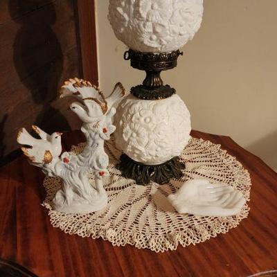 FENTON MILK GLASS Double Globe GWTW Style LAMP