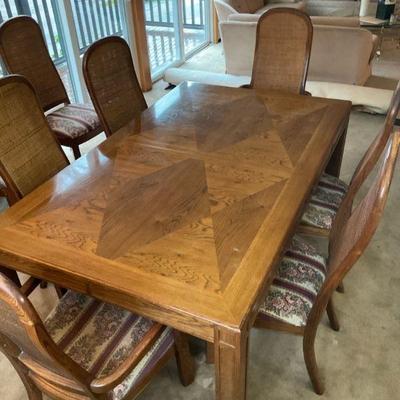 Dining room table