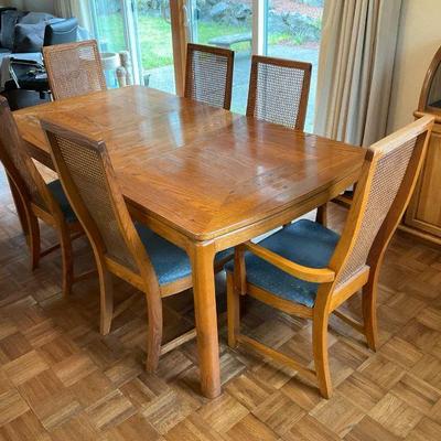 Dining room table