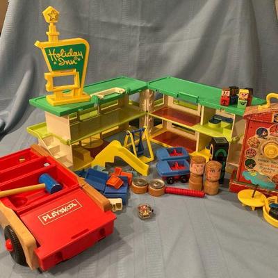 Playskool Holiday Inn
