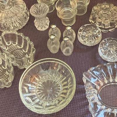 Glass serving pieces
