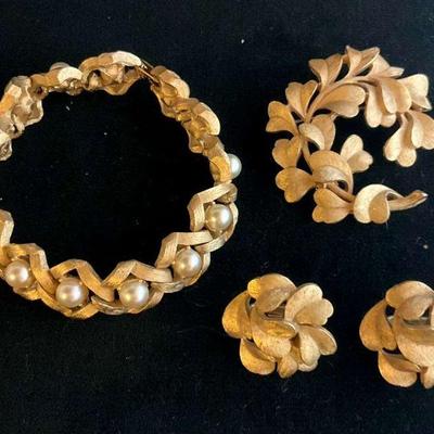 Crown Trifari