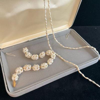Freshwater pearl clusters