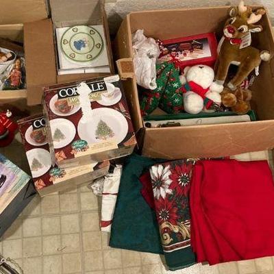 Corelle Christmas Dishes