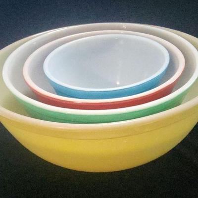 Vintage Pyrex Mixing Bowl Set #3