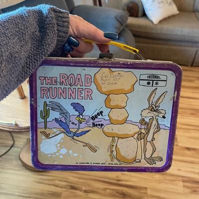 Road runner lunch box 