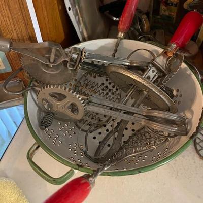 Antique pieces 