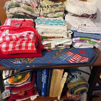 Linens for kitchen 