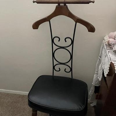 Men’s suit chair 