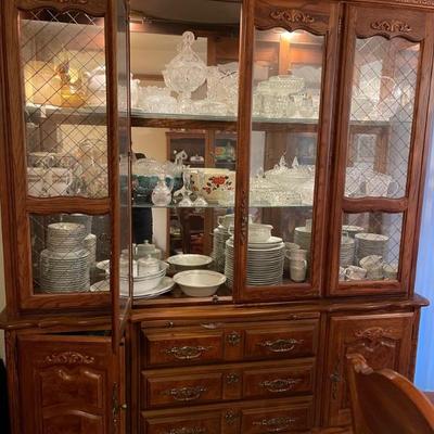Hutch with lights 