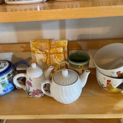 Tea pots 