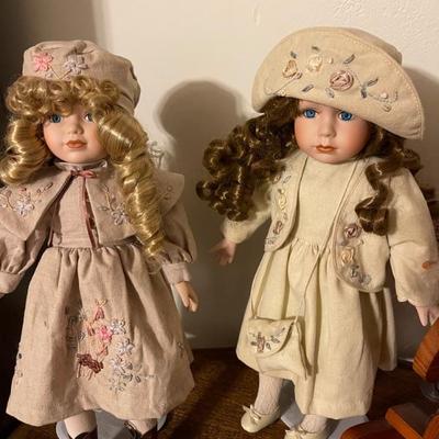 Dolls 