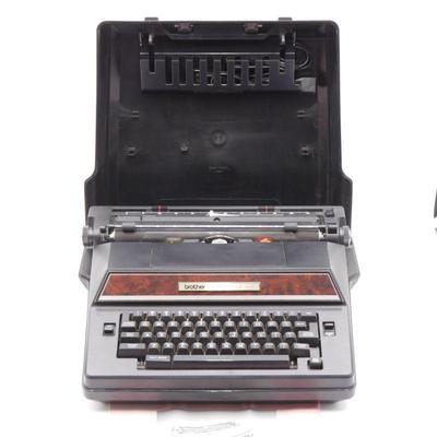 Vintage Brother Correct-O-Ball XL-1 Electro-Mechanical Typewriter with Case