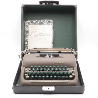Vintage Smith Corona Sterling Portable Typewriter with Carrying Case