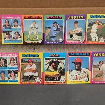 1975 Topps Baseball Complete Set (660/660) George Brett & Robin Yount RC Nice!