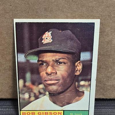 1961 Topps #211 Bob Gibson