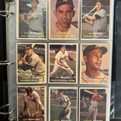 1957 Topps Baseball Near Complete Set (374/407) Frank Robinson RC Ted Mays Aaron