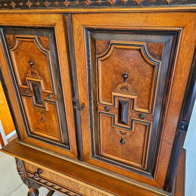 Gorgeous Ornate Antique Berkey & Gay Jacobean Gothic Hutch Cabinet.