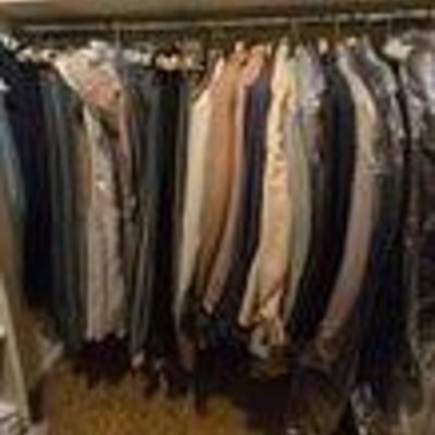 Suits 42R