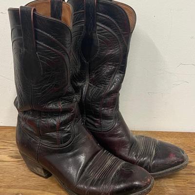 Vintage Pair Of Men's 9.5 3E Lucchese Leather Boots