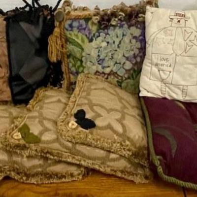 Lot Of Throw Pillows And Cushions