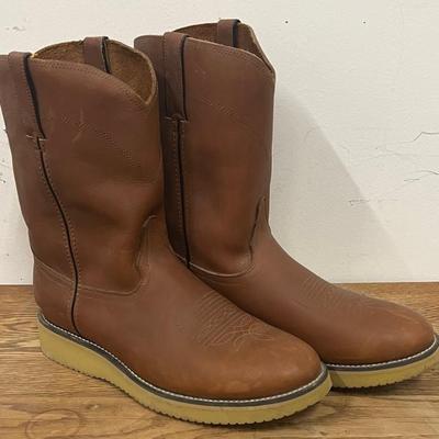Pair Of Durango Men's 11EE Leather Boots With Ultra-soles