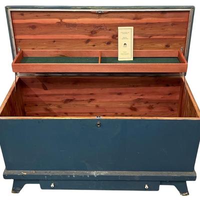 Vintage Lane Cedar Lined Trunk With Drawer (as Is)