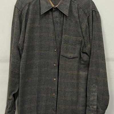 Vintage Pendleton 100 Percent Wool Men's XL Grey Plaid Button Up Shirt