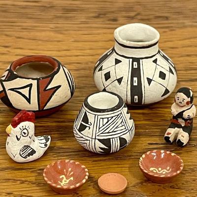 Set Miniature Native American Acoma Pots - Jemez, JMG, Mexico Plates