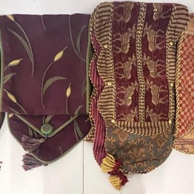 (4) Decorative Tapestry Table Runners - Rooster, Reindeer, And Floral 