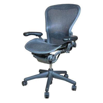 Herman Miller Aeron Chair | Size B


