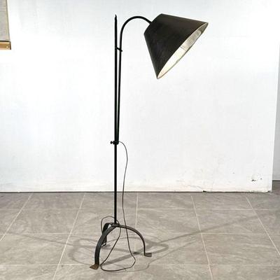 ARTS & CRAFTS WROUGHT IRON ADJUSTABLE FLOOR LAMP | h. 60 in