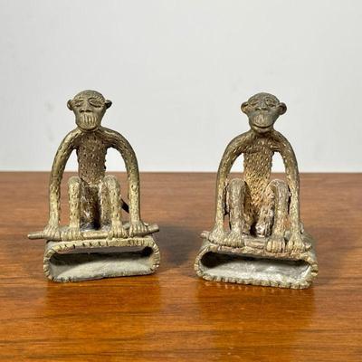 (2pc) Monkey Napkin Rings | Brass monkey figural napkin rings. - h. 3.5 x w. 2.5 in

