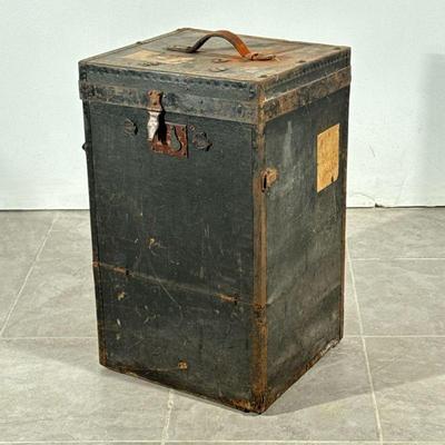 VINTAGE STANDING STEAMER TRUNK | Einbrodt & Kalb, Berlin, labeled to interior - h. 29 x w. 17.5 x d. 16 in