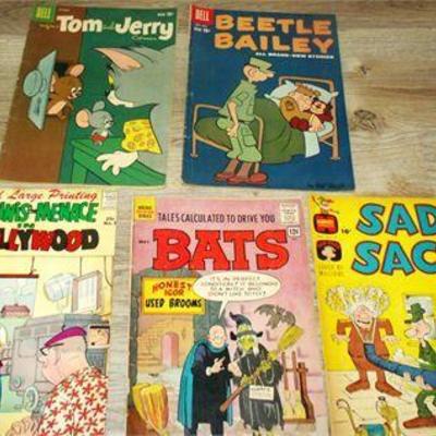 Lot 032   
VTG Comic books 10 to 25 cent