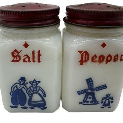 Lot 007   
Vintage 1940’s-1950’s Dutch Milk Glass Salt & Pepper Containers