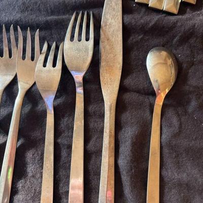 12 piece place setting