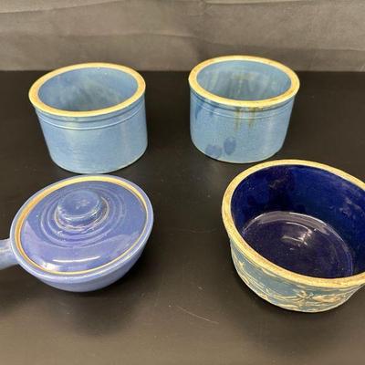 4 vintage blue crock containers covered bowl with lid and handle