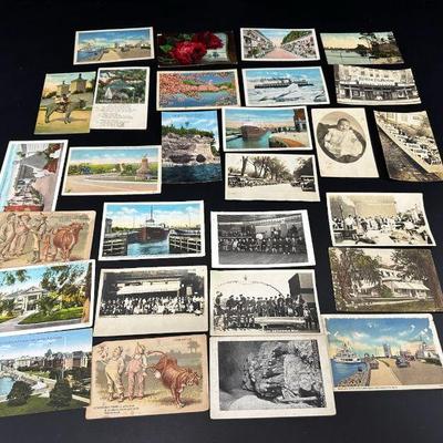 Large lot of vintage post cards