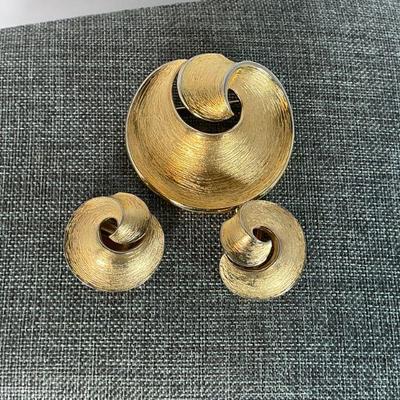 Trifari Brooch & earrings