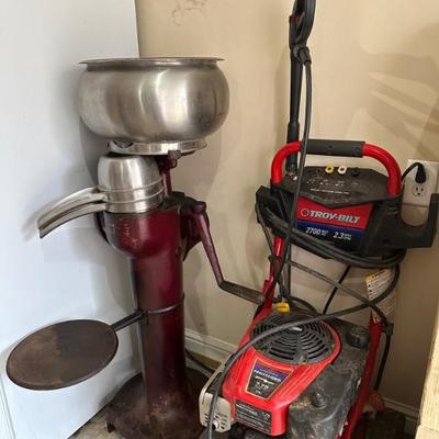 Cream separator
