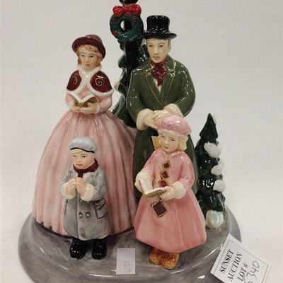 Hand decorated St Andrews Dickens Family Christmas Music Box FIGURINE