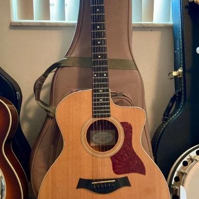 Taylor 214 ce guitar