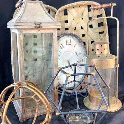 Patio Decor: 7pcs
Wood, brass, and more