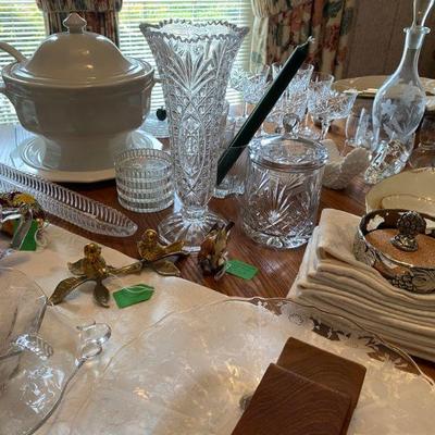beautiful decoratives and display pieces