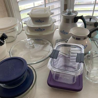 assorted pyrex and corningware dishes