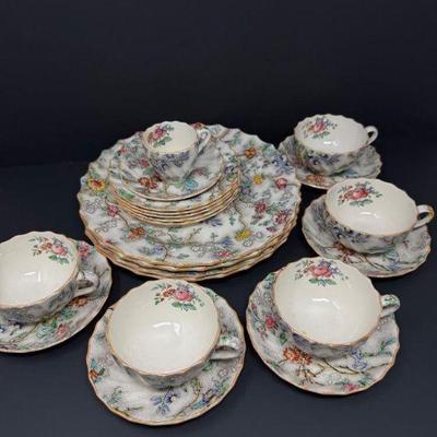 Copeland Spode "Patricia" Chintz 15 Pieces Tea & Dinnerware Set	