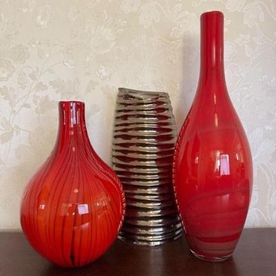 Yeepinyo Modern Ceramic Vase + 2 Red Blown Glass Vases	
